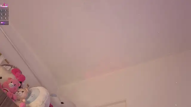 ashlynnlowe  online show from 07/09/26, 10:14