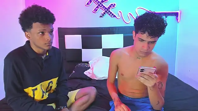 Lucky boys  X online show from 04/07/26, 01:33