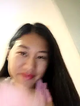 luy-xinh02 online show from 10/04/25, 12:52