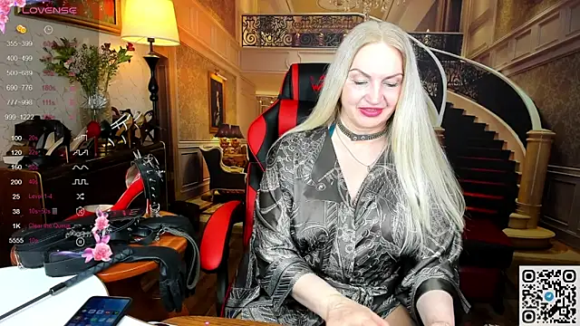 Nina Devillle online show from 03/22/26, 09:40