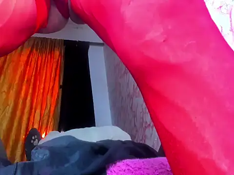 Snapshot of franchescadoll chatting on 09/23/25, 01:03 franchescadoll online show from 09/23/25, 01:03