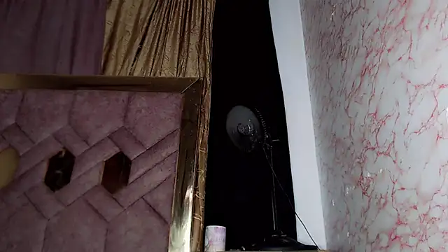 Snapshot of franchescadoll chatting on 02/13/26, 03:57 franchescadoll online show from 02/13/26, 03:57