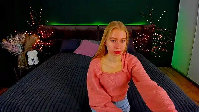 Alina Blonde online show from 10/18/25, 05:43