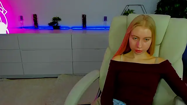 Alina Blonde online show from 10/23/25, 05:40