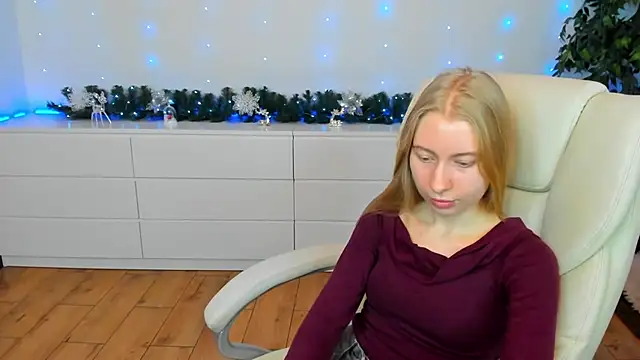 Alina Blonde online show from 12/03/25, 06:32