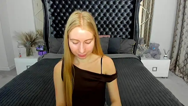 Alina Blonde online show from 05/28/26, 11:40