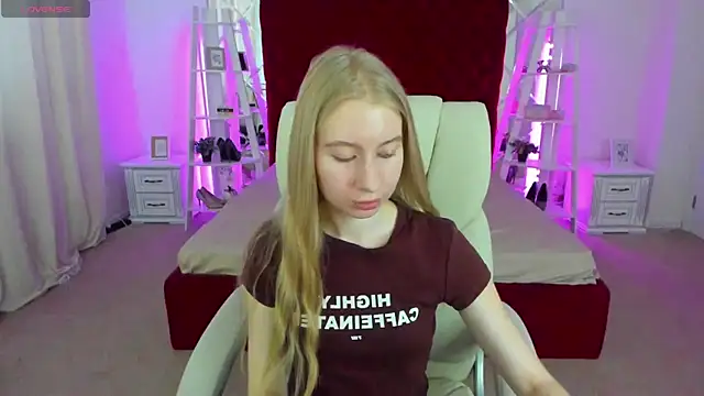 Alina Blonde online show from 07/06/26, 05:37