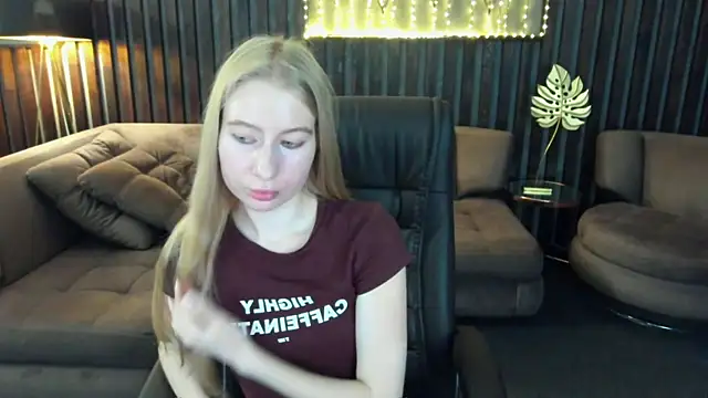 Alina Blonde online show from 07/07/26, 07:34