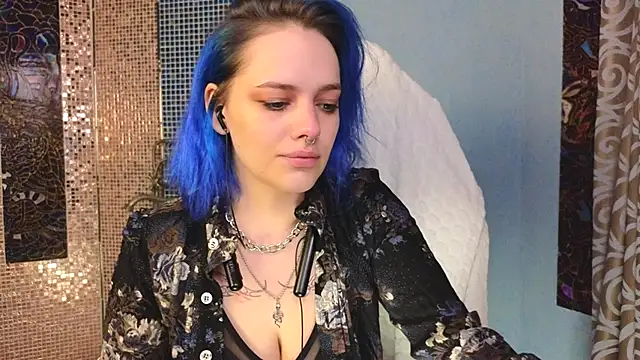 Snapshot of Eniferi chatting on 09/28/25, 03:39 Eniferi online show from 09/28/25, 03:39