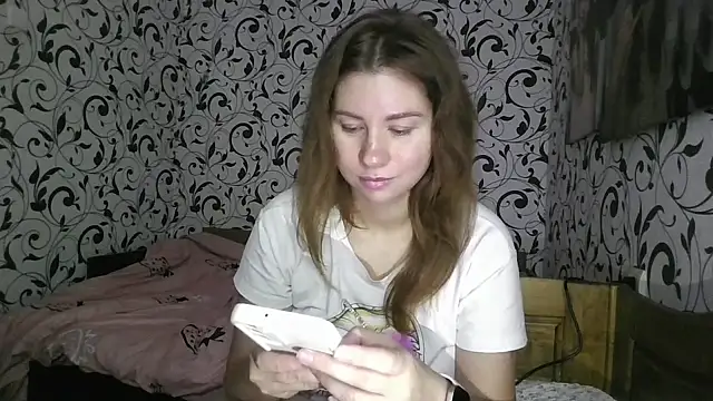 YourEmilie online show from 09/19/25, 09:15