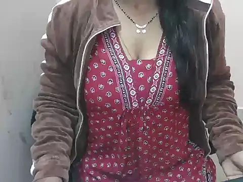 bold naina online show from 11/17/25, 03:45