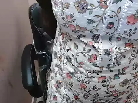 bold naina online show from 11/20/25, 04:01