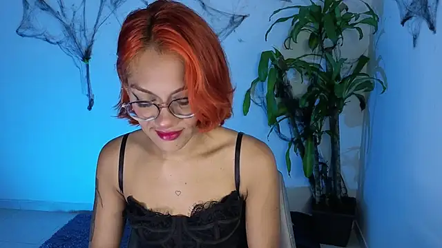 Snapshot of alejandrajade chatting on 10/29/25, 09:22 alejandrajade online show from 10/29/25, 09:22