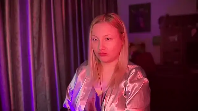 BikiHellena online show from 04/09/26, 06:19