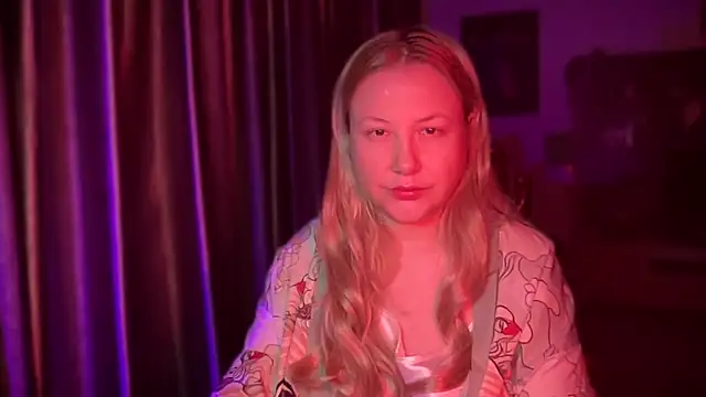 BikiHellena online show from 04/22/26, 01:30