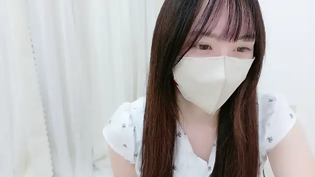  Mia land  online show from 10/03/25, 01:41