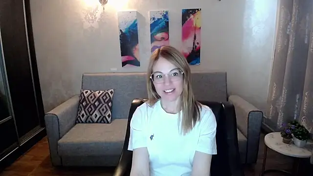 shy hot cat online show from 10/15/25, 06:57