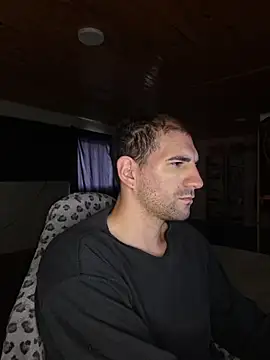 Snapshot of ObeyLust chatting on 04/06/26, 12:06 ObeyLust online show from 04/06/26, 12:06