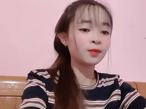 Suna7383 online show from 10/28/25, 03:58