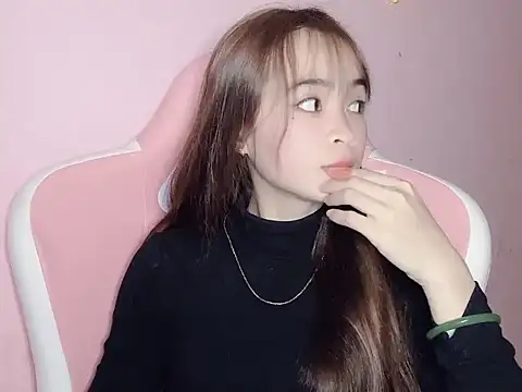 Suna7383 online show from 12/19/25, 05:20