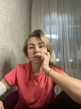 MartaLuna  online show from 10/31/25, 01:56