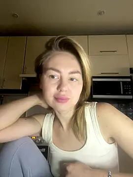 MartaLuna  online show from 12/03/25, 07:27