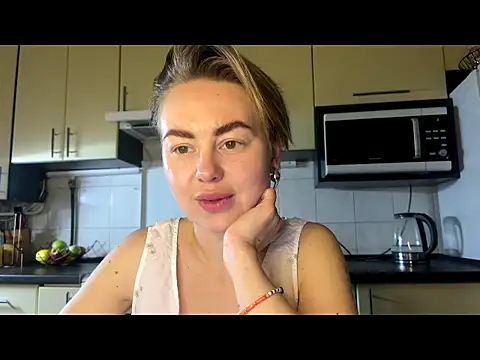 MartaLuna  online show from 04/01/26, 08:28