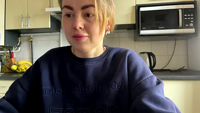 MartaLuna  online show from 04/09/26, 06:52