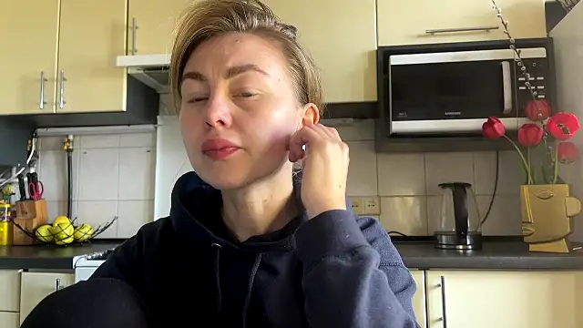 MartaLuna  online show from 04/17/26, 11:46