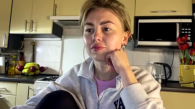 MartaLuna  online show from 04/18/26, 08:42