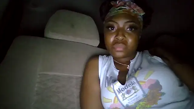 Cocochanel4567 online show from 09/25/25, 12:20