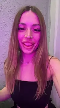 Elizabeth Tay online show from 02/06/26, 05:38