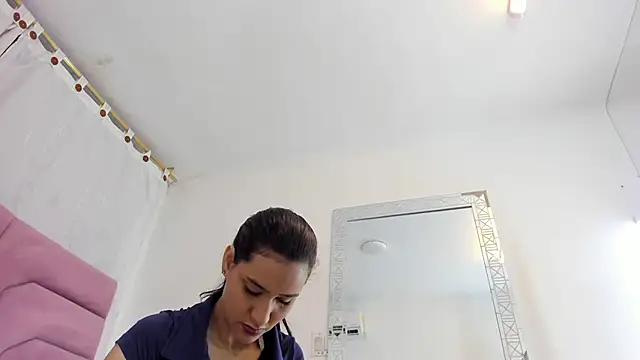 miajhonsonx online show from 04/19/26, 02:16