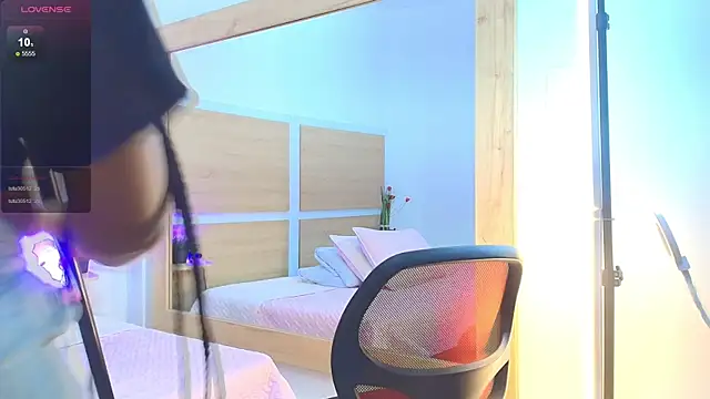 ValeryCortezm online show from 11/02/25, 01:52