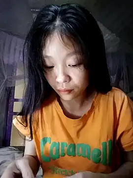 Snapshot of Phuoc_xx chatting on 12/22/25, 05:04 Phuoc xx online show from 12/22/25, 05:04