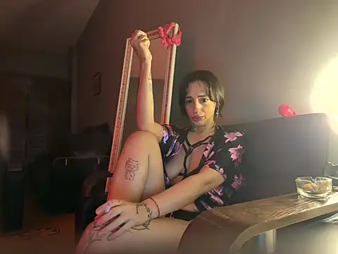 Monica uwu online show from 10/18/25, 04:08
