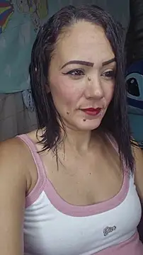 Lhia  online show from 11/28/25, 07:05