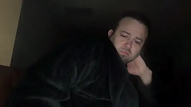 Snapshot of jasoncali305 chatting on 02/01/26, 01:04 jasoncali305 online show from 02/01/26, 01:04