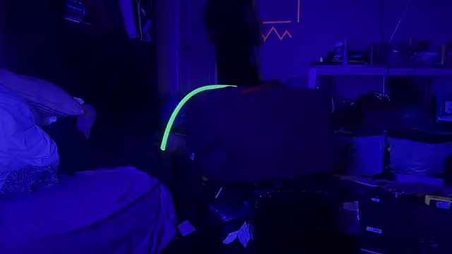 Snapshot of jasoncali305 chatting on 02/25/26, 08:57 jasoncali305 online show from 02/25/26, 08:57