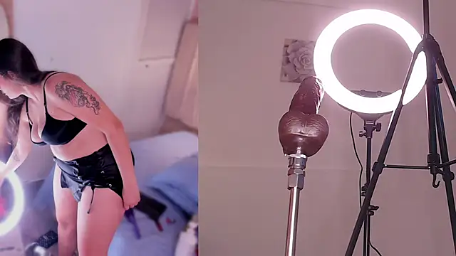 hannahst  online show from 02/18/26, 07:32