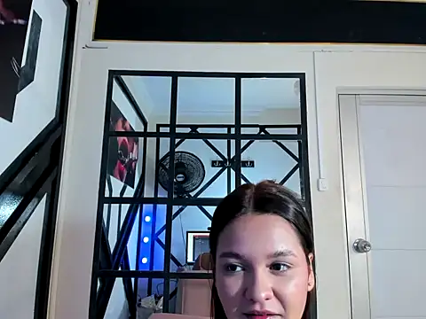 sarai mv1 online show from 10/23/25, 01:27