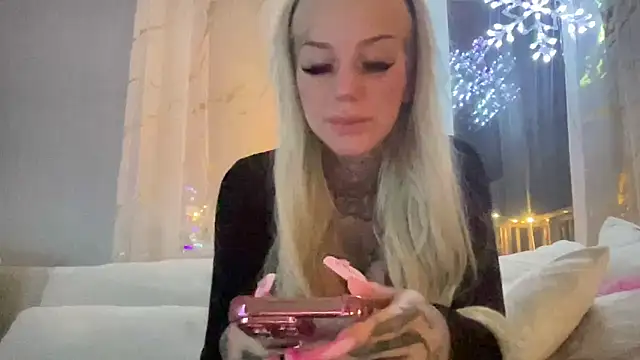 paulinaalatalo online show from 12/19/25, 08:27