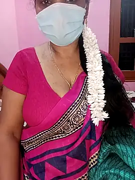 Snapshot of KannadaTamilTeluguBeauty chatting on 02/12/26, 08:48 KannadaTamilTeluguBeauty online show from 02/12/26, 08:48