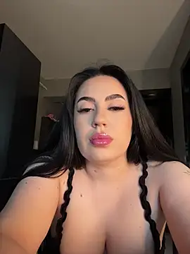 Snapshot of Andrestarr chatting on 07/05/26, 05:31 Andrestarr online show from 07/05/26, 05:31