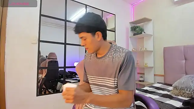 SandroVeyra online show from 10/08/25, 03:48