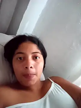 Camila-18w online show from 10/26/25, 04:57