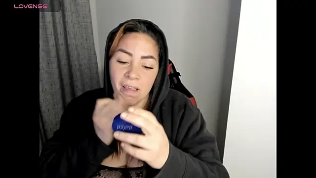 alexiaystive3 online show from 10/05/25, 09:40