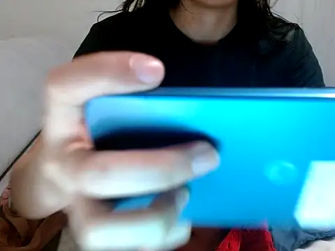 yulieth01998 online show from 09/13/25, 02:50