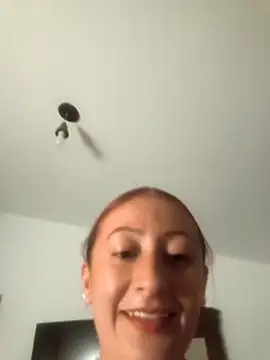 Snapshot of milenacardona chatting on 10/18/25, 12:02 milenacardona online show from 10/18/25, 12:02