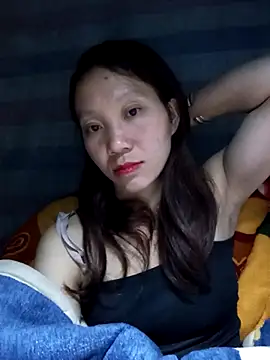 bonnie-00 online show from 10/27/25, 02:32